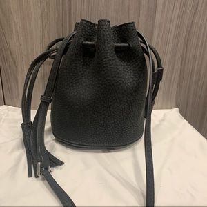 ‼️2/$15 Black everyday bucket crossbody bag